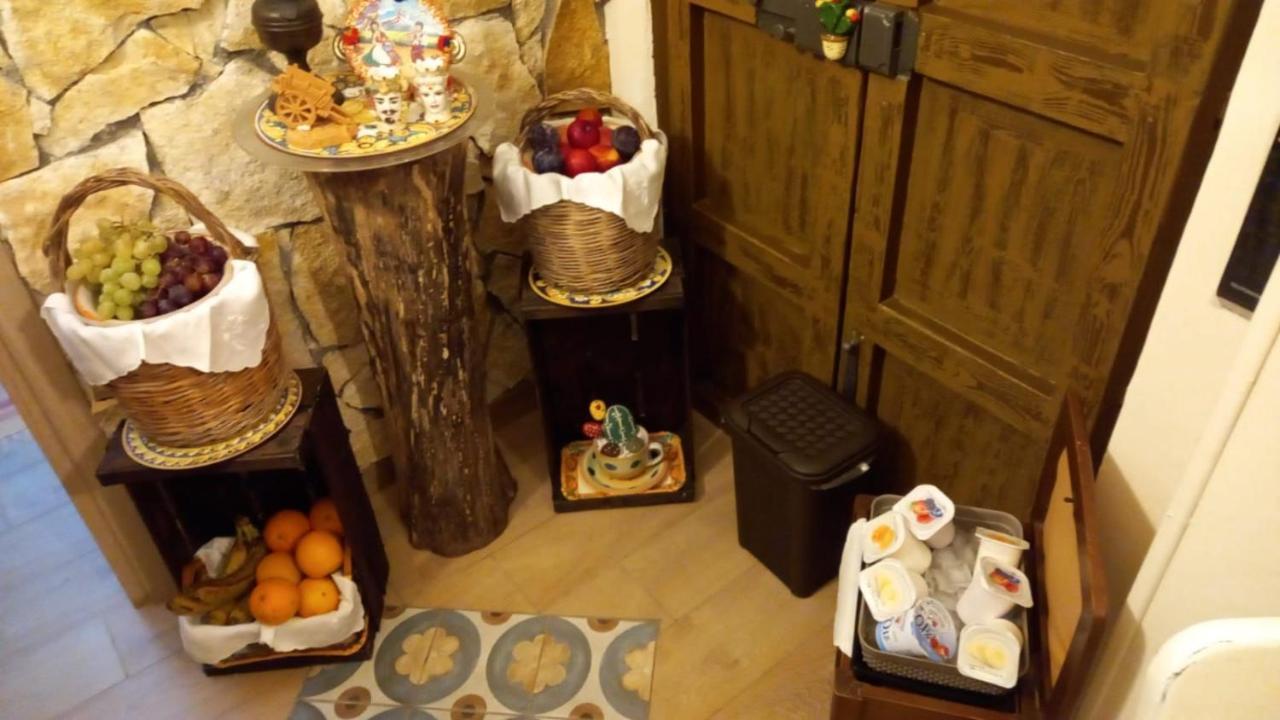 La Corte Di Angelica Sciacca Extérieur photo